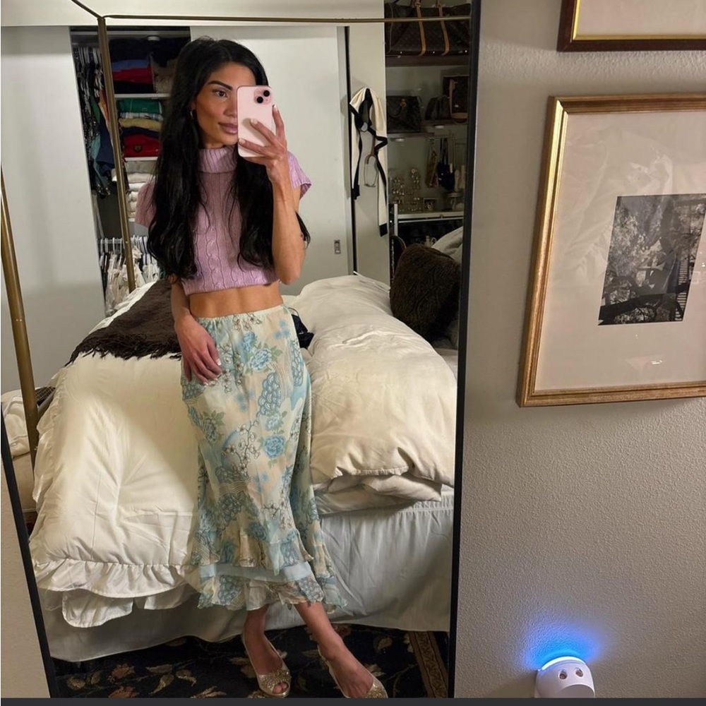 100% Silk vintage Ruffle Hem Midi Skirt ✨